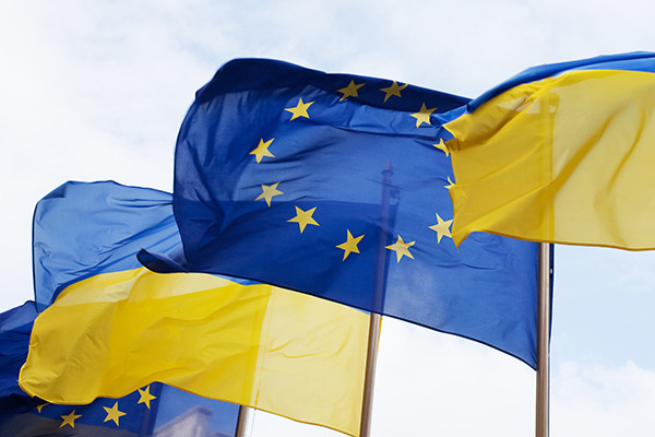 Представництво ЄС в Україні вітає заплановане внесення змін до закону про Суспільне мовлення