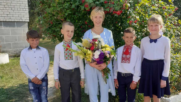 Єдина переможниця радіодиктанту Галина Шура 36 років викладає у сільській школі українську мову та літературу