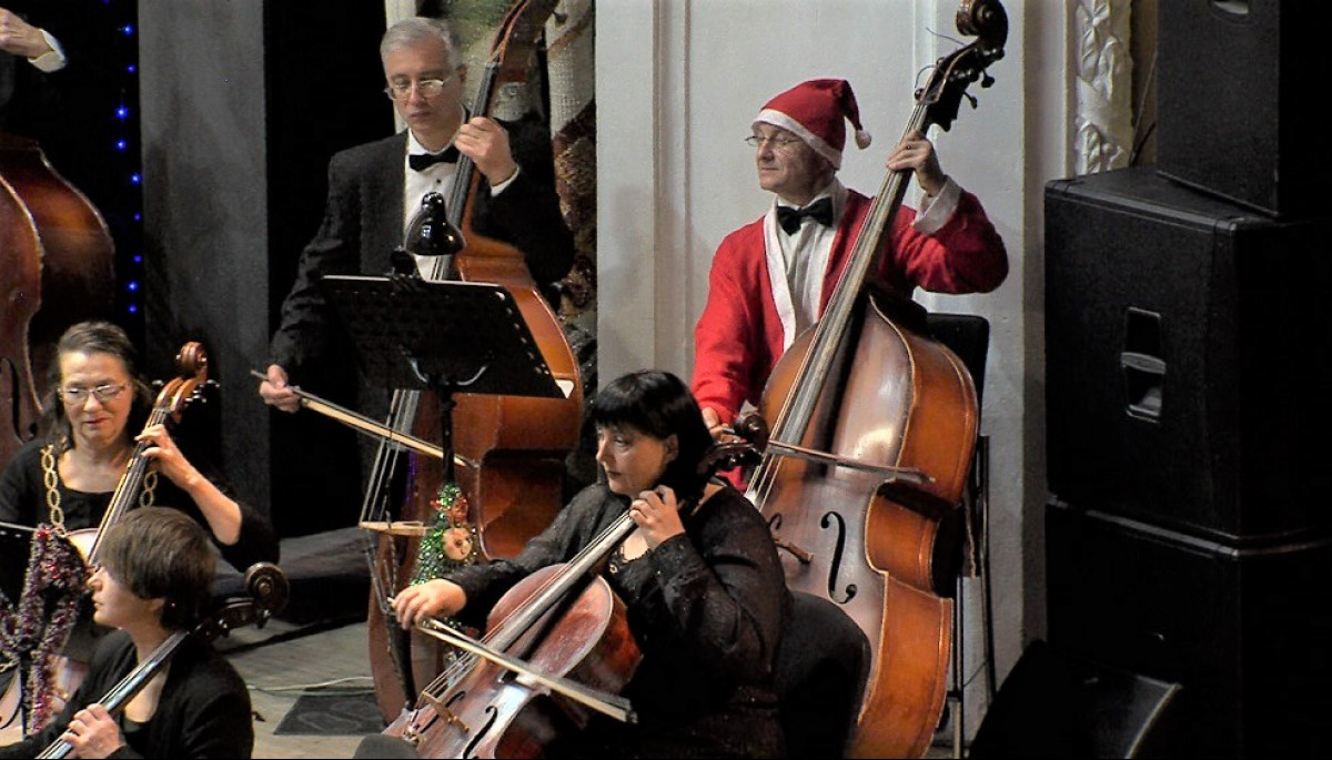 На Різдво філії Суспільного покажуть симфонічний концерт і виставу «Колядка для сопілки з оркестром»