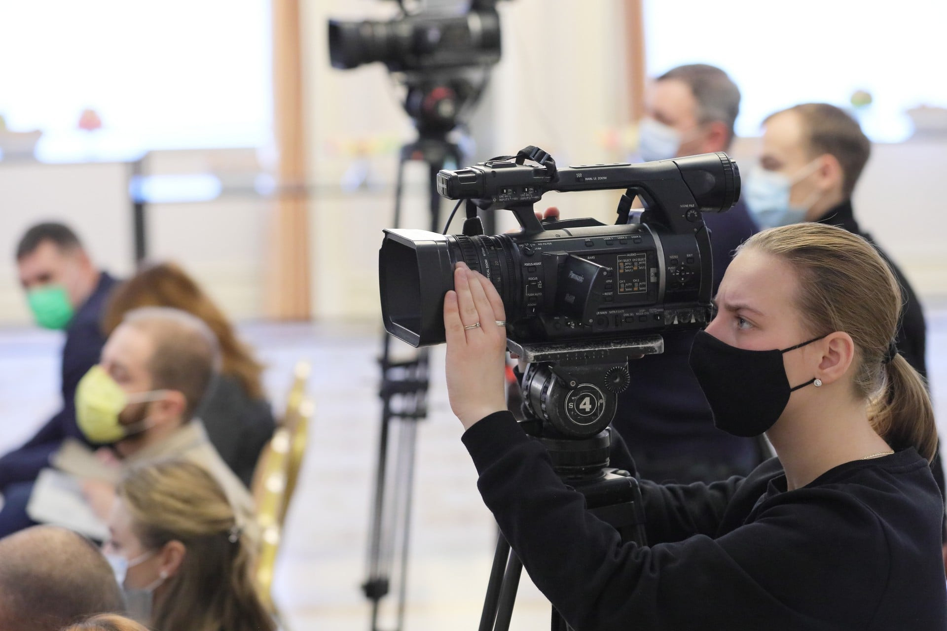 17 лютого – зустріч-дискусія «Як журналісту керувати тривогою в умовах бойових дій»
