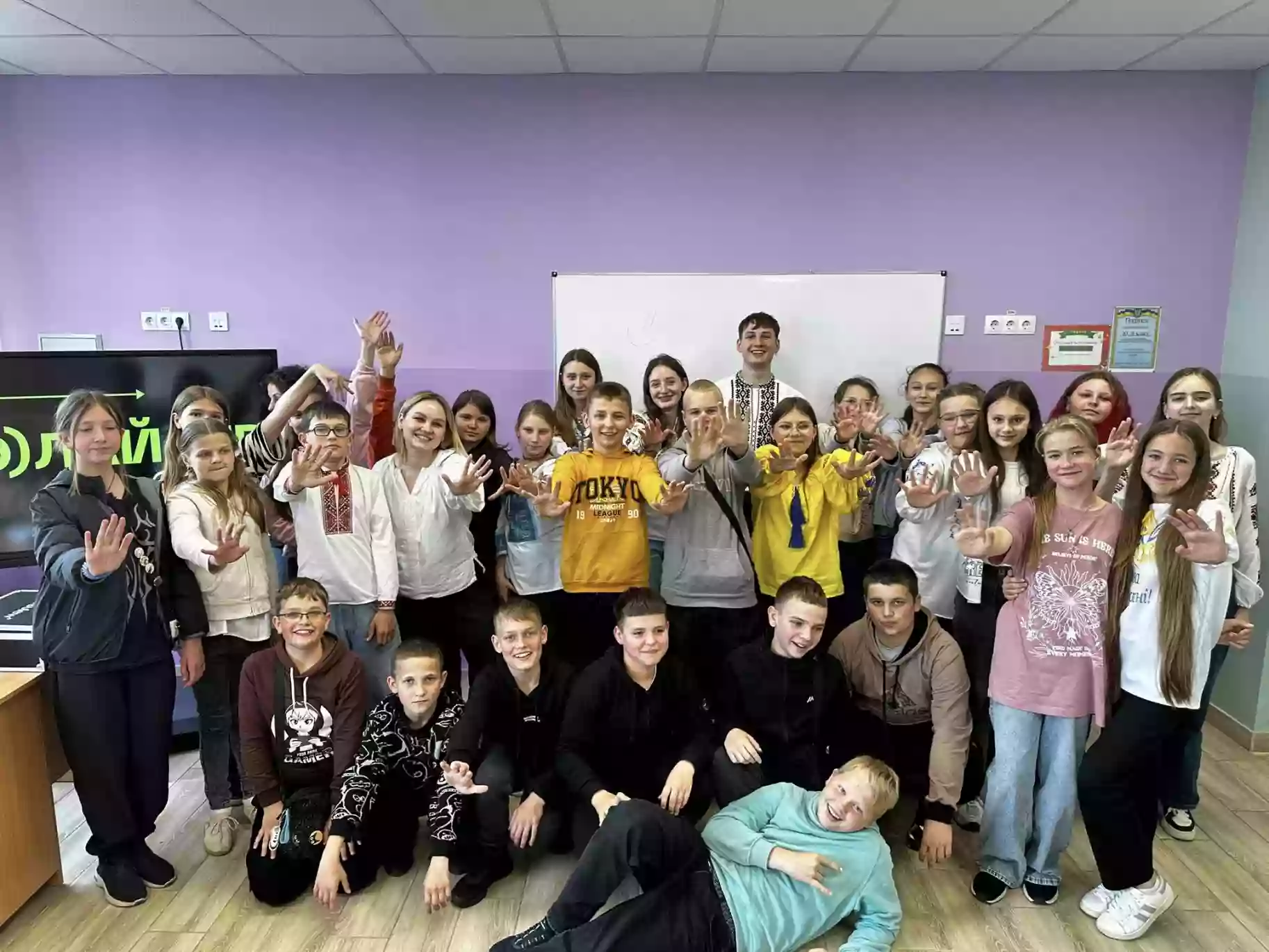 Команда проєкту Суспільного «Колайдер» розпочала тур школами України
