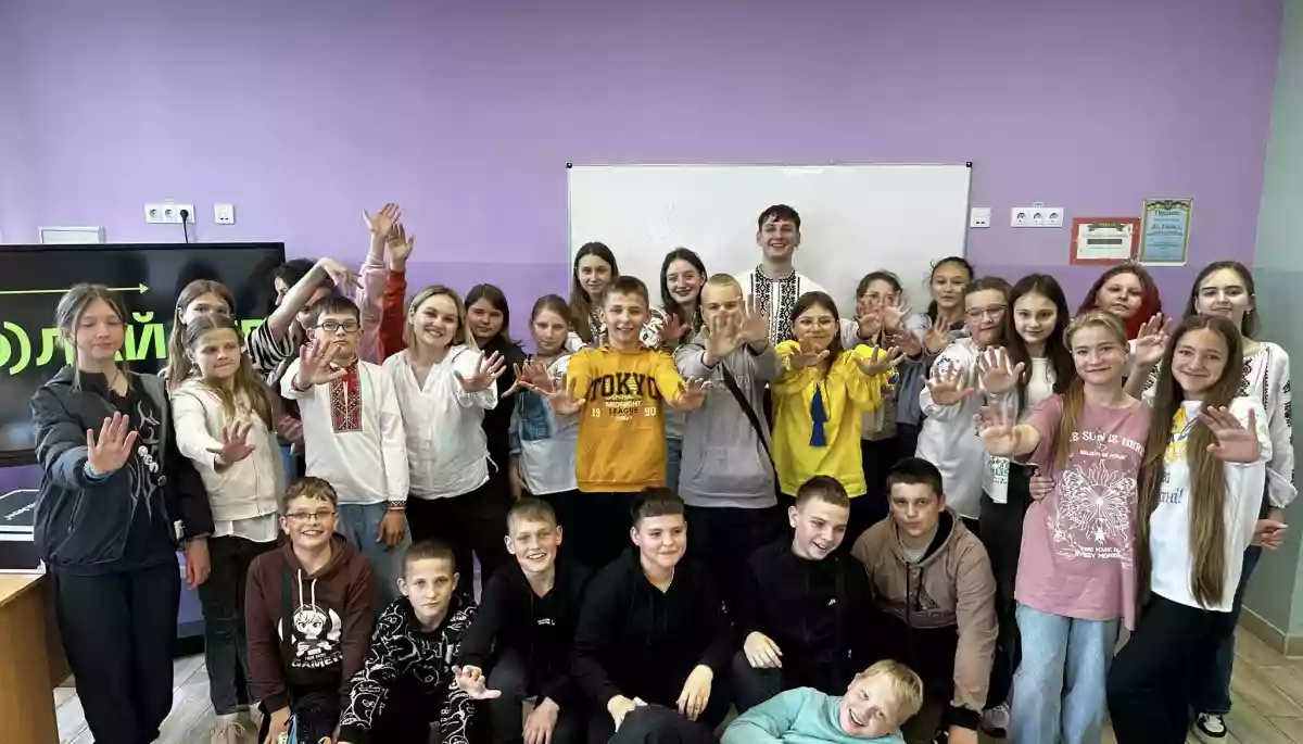 Команда проєкту Суспільного «Колайдер» розпочала тур школами України