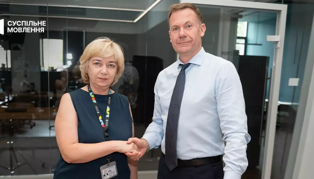 Голова наглядової ради Суспільного Світлана Остапа підписала контракт із Дмитром Козловим