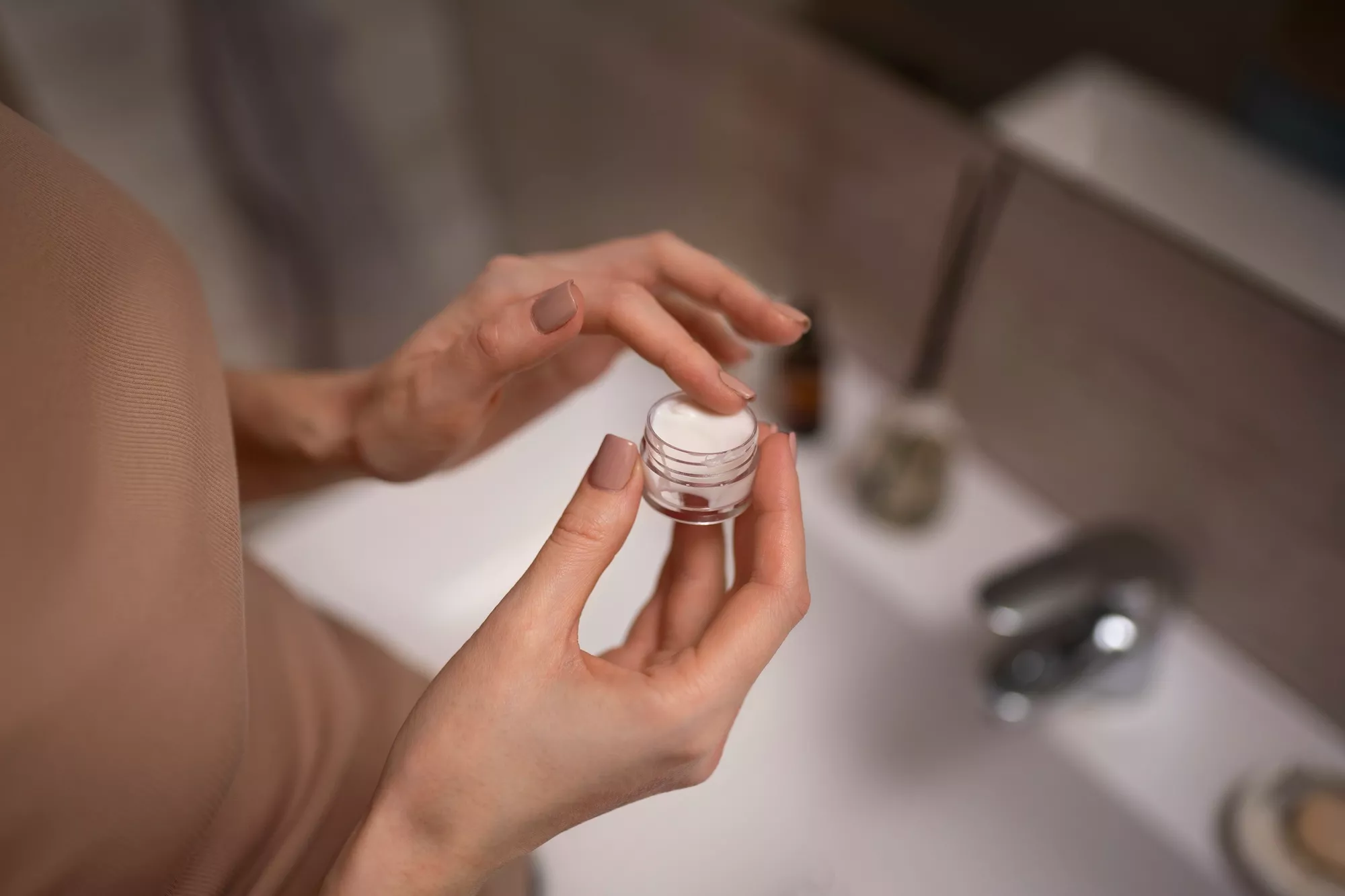 Як замовити крем для обличчя і вгадати з типом шкіри?