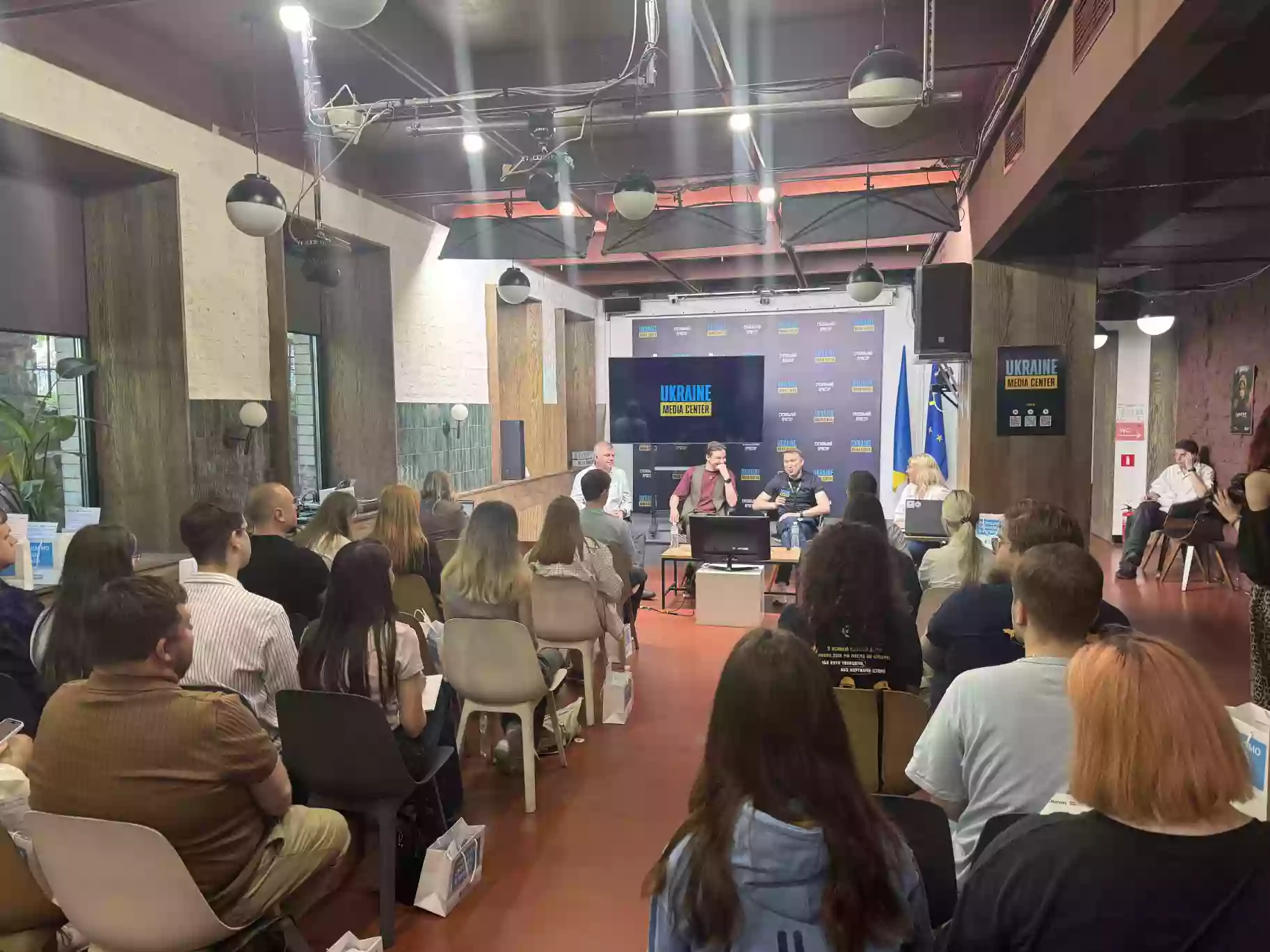 У Києві проходить захід для молодіжних громадських організацій «Суспільне × Діалог × Молодь»