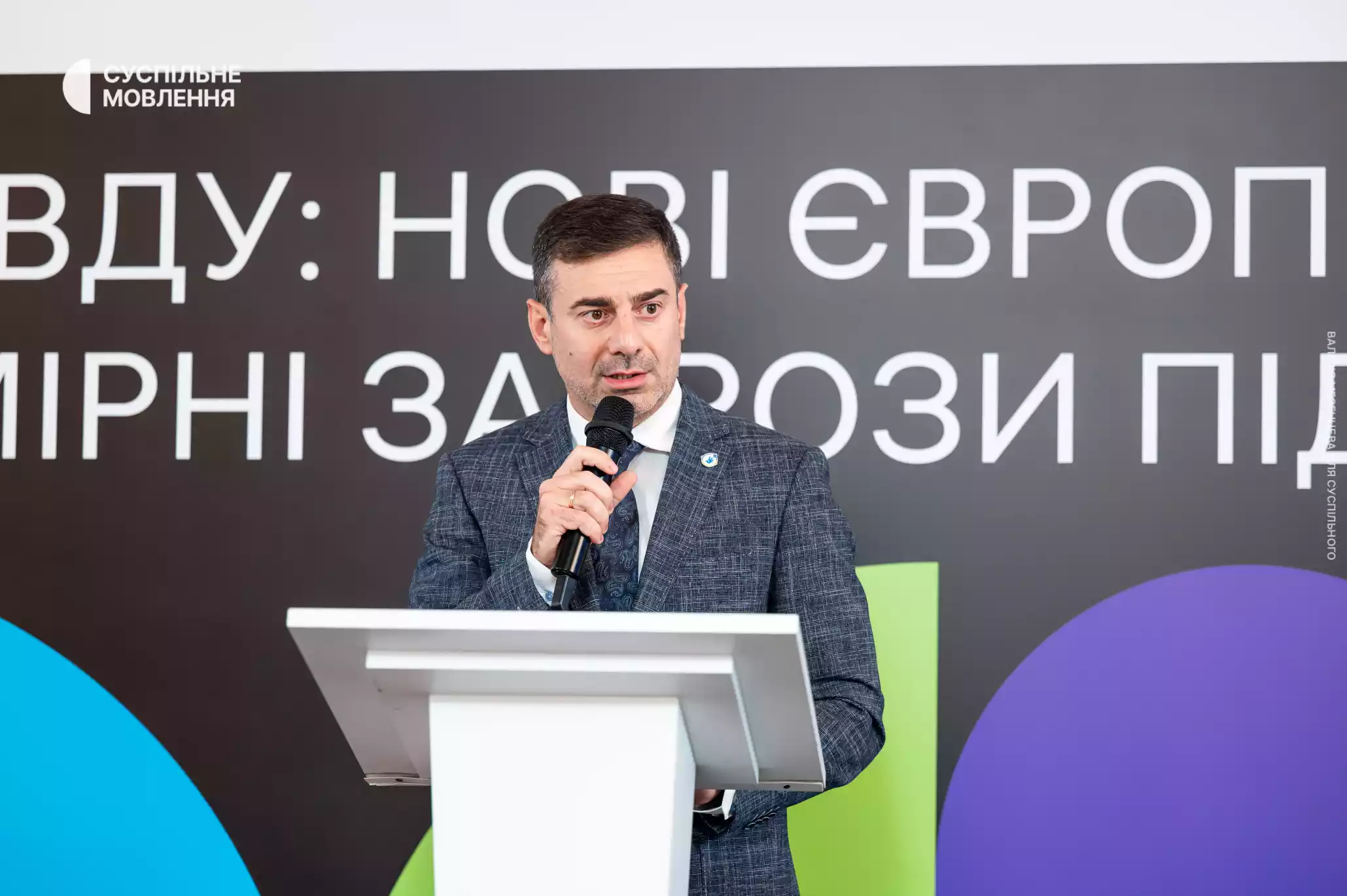«Журналістська робота виходить на передову». Дмитро Лубінець про протидію російській пропаганді